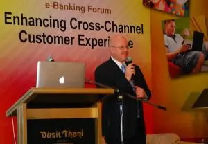 brett king, author of bank 2.0, discussing the future of banking at a bancnet forum
